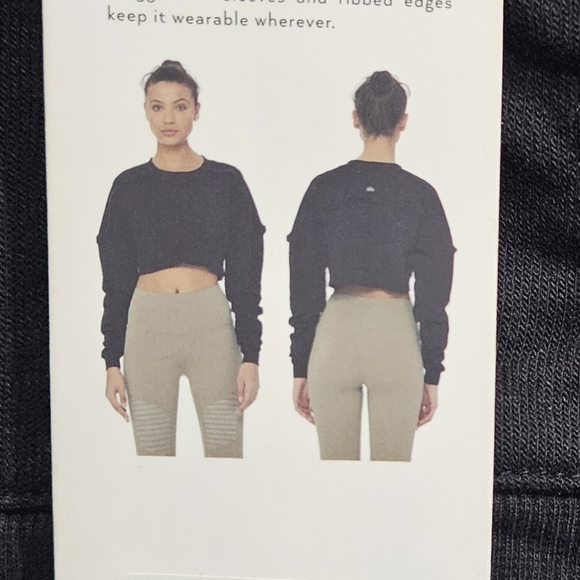 Alo Yoga City, Black, Long Sleeve Crop Top Workout Sweater Shirt Size Large - Picture 5 of 5